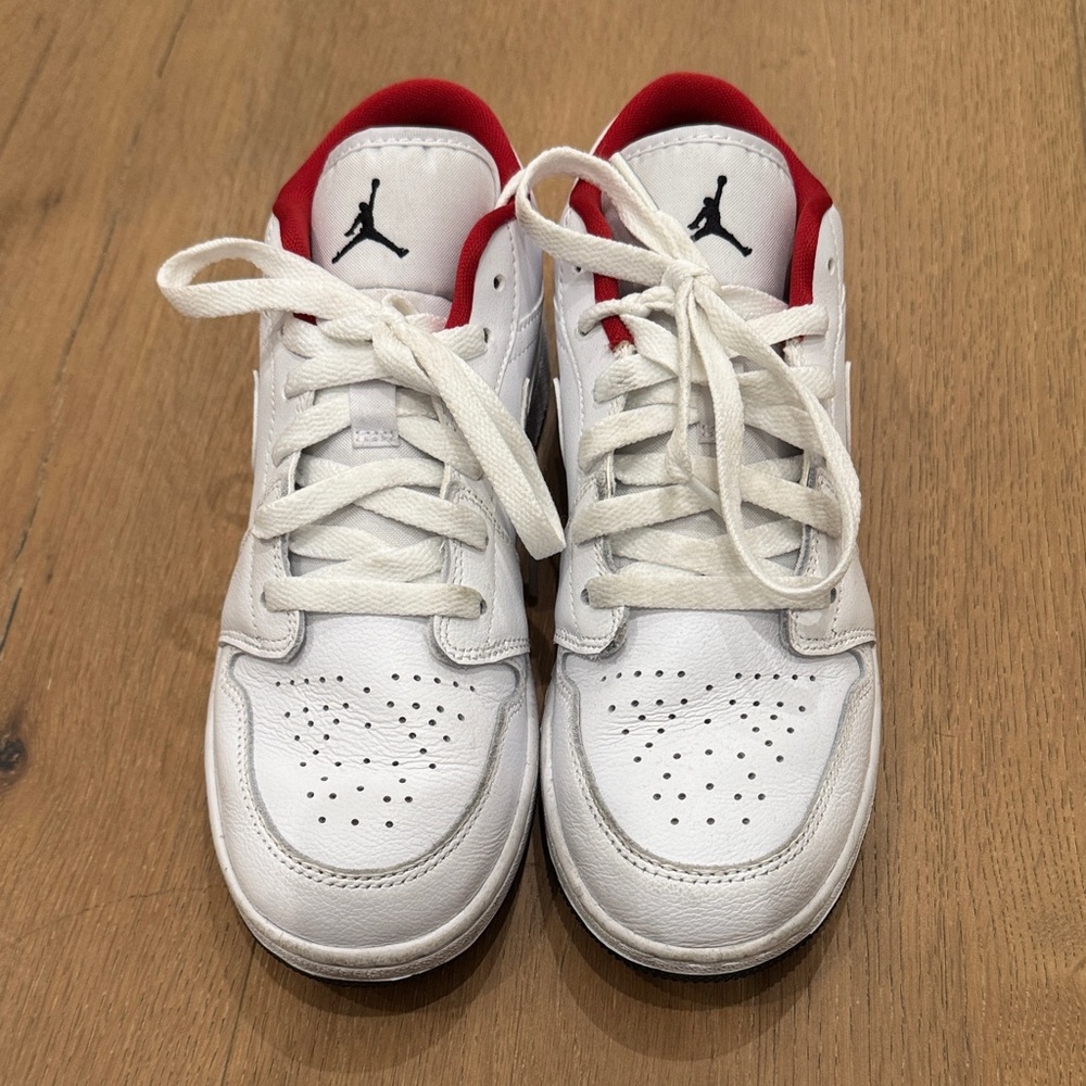 Excellent Condition Jordan 1s